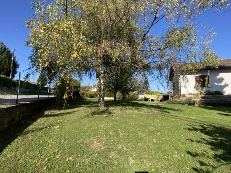 Terrain constructible 519 m2 , Bourgoin-Jallieu, Progetto Immobilier